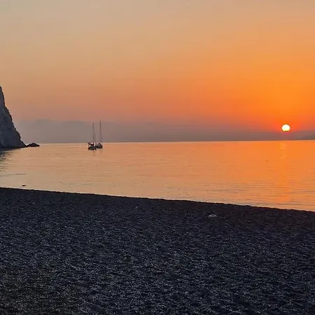Διαμέρισμα Pleasure Black Santorini Περίσσα