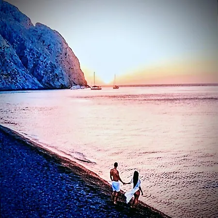 Apartment Pleasure Black Santorini Perissa (Santorini)