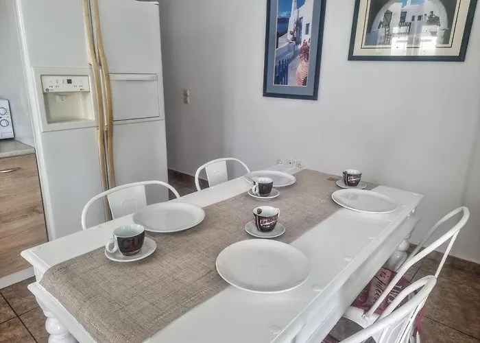 Santorini Sunrise Pleasure Apartment *