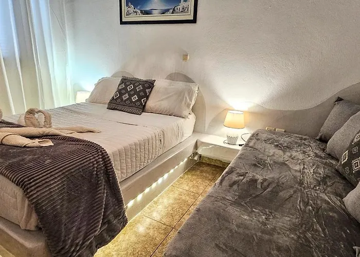 Santorini Sunrise Pleasure Apartment Perissa (Santorini)