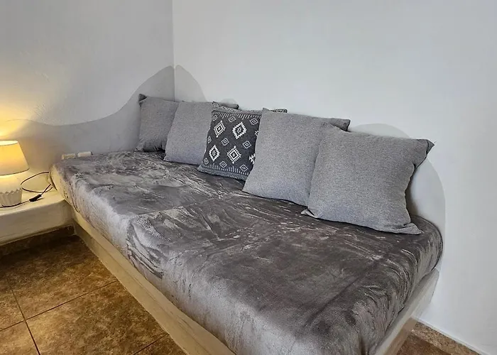 Santorini Sunrise Pleasure Apartment *