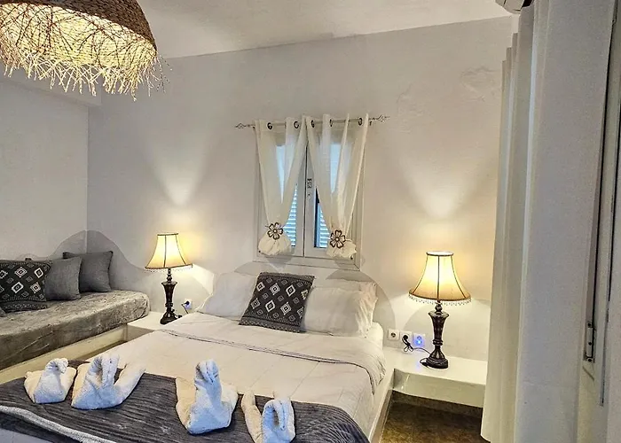 Santorini Sunrise Pleasure Perissa (Santorini)