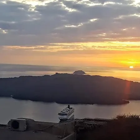 Apartment Pleasure Black Santorini