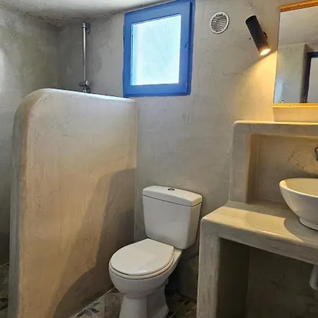 Pleasure Black Santorini Apartment *