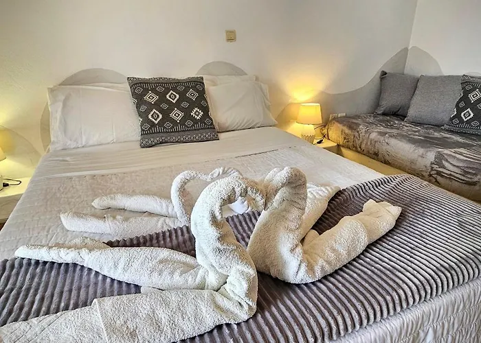 Santorini Sunrise Pleasure *